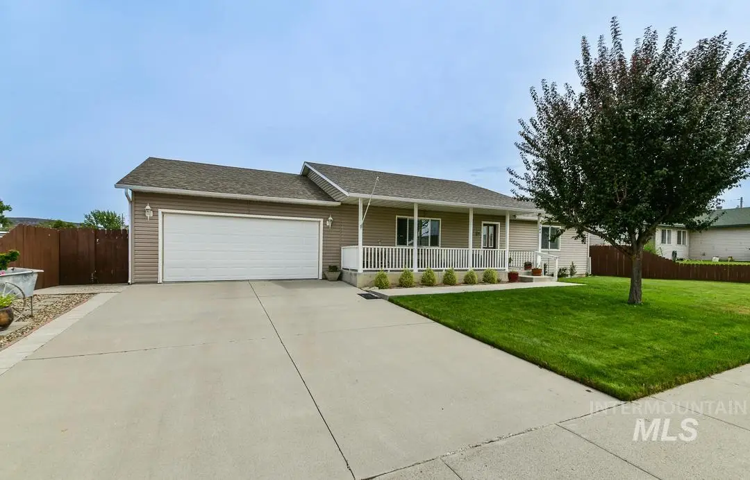 2584 W 8th St, Weiser, ID 83672 - #1