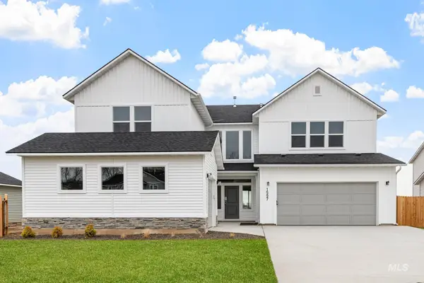 448 Merlin Ct, Middleton, ID 83644
