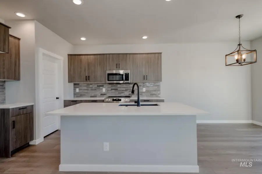 1453 W Braden Dr, Meridian, ID 83642 - #3