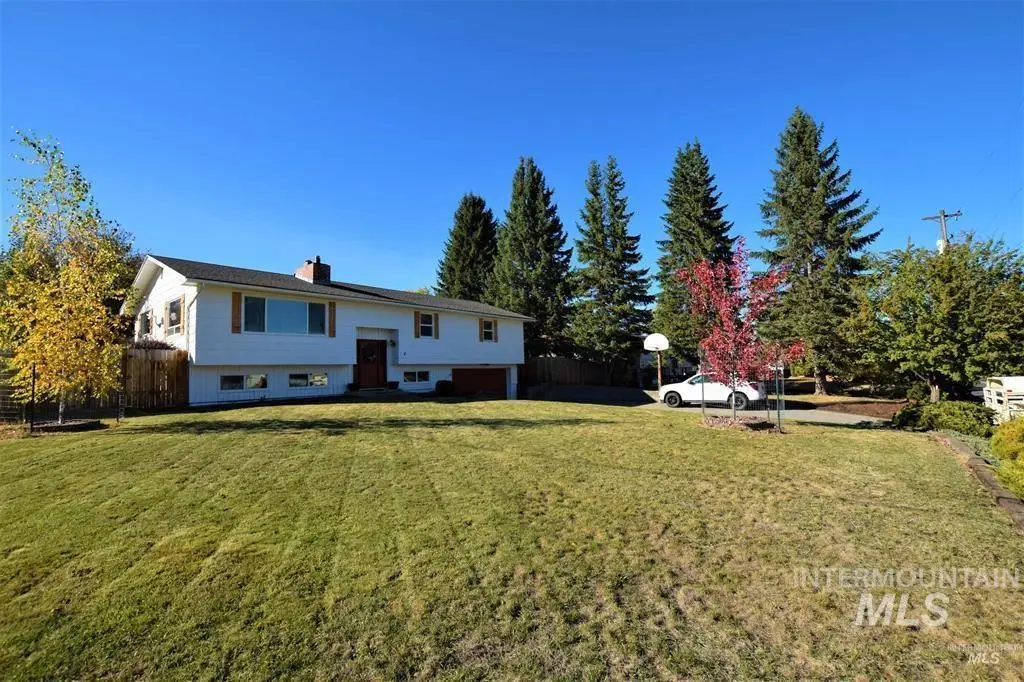 916 S Idaho Ave, Grangeville, ID 83530 - #1