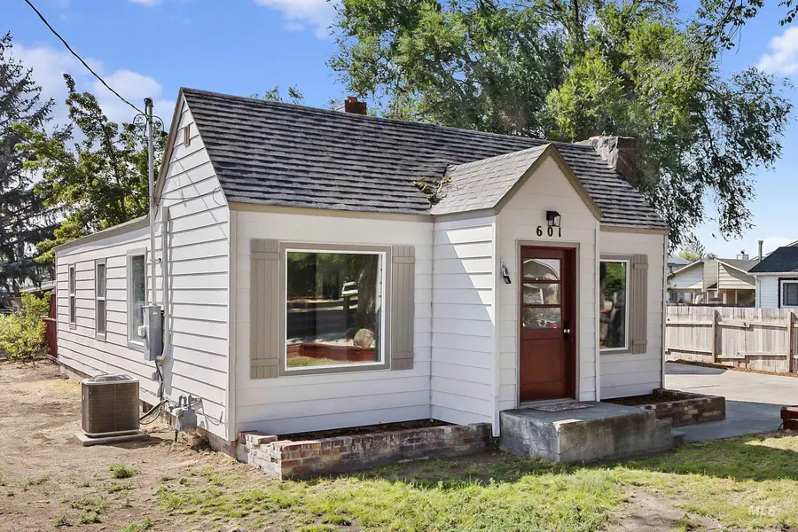 601 Quincy St, Twin Falls, ID 83301 - #2