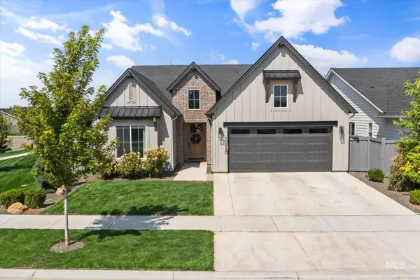 10450 Loneleaf Dr, Nampa, ID 83687