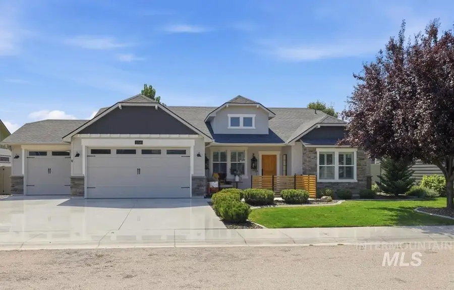 11341 W Mountain Iris St, Star, ID 83669 - #3