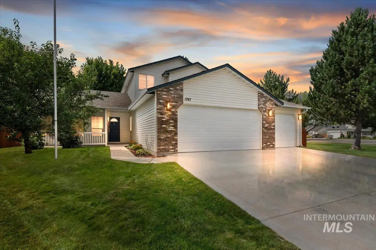 1747 N Four Point Pl, Kuna, ID 83634 - #1