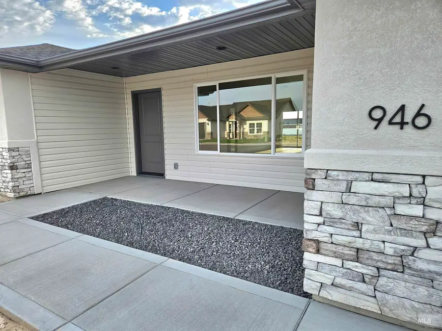 946 Tunnel Street, Twin Falls, ID 83301 - #3