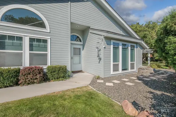 1823 Ray Ave, Caldwell, ID 83605
