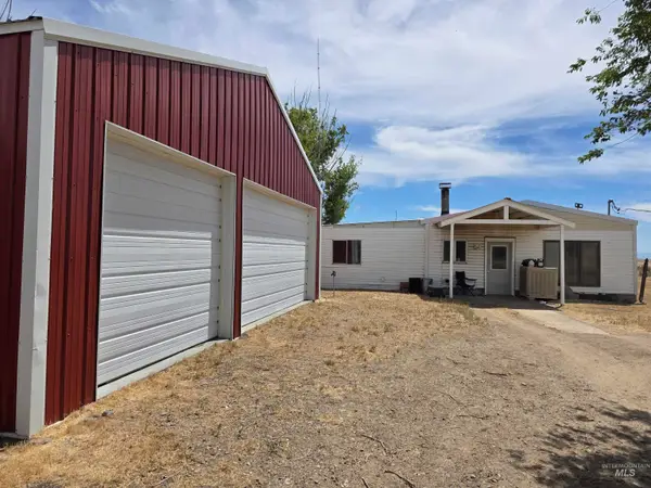 17198 N Ocean View Lane, Mountain Home, ID 83647