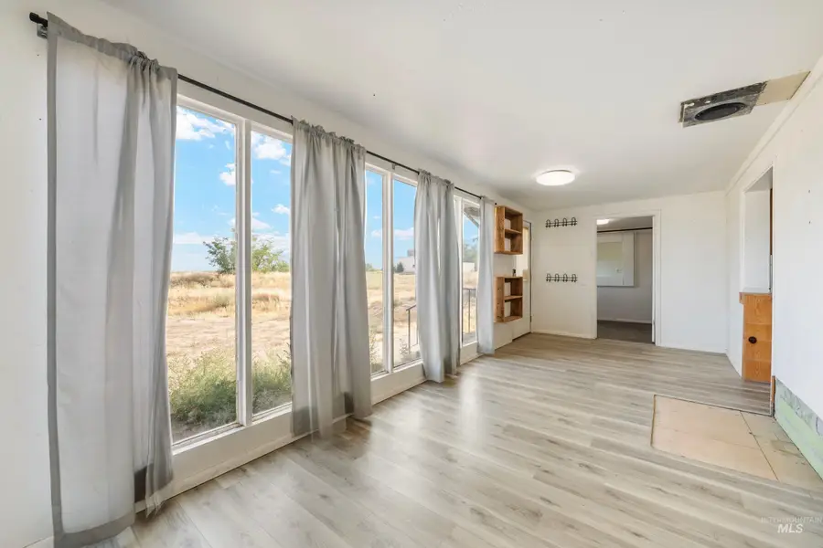 1020 Locker Ave, Parma, ID 83660 - #3