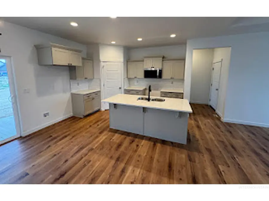 963 Tunnel St, Twin Falls, ID 83301 - #2
