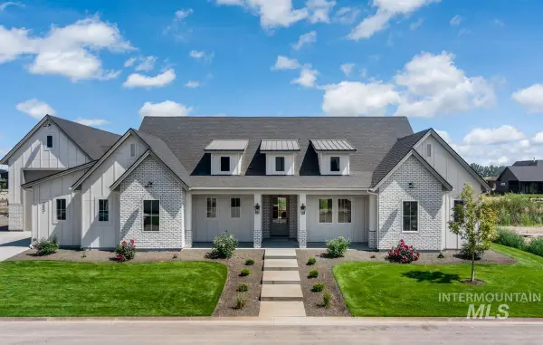 545 Midpoint Ave, Middleton, ID 83644