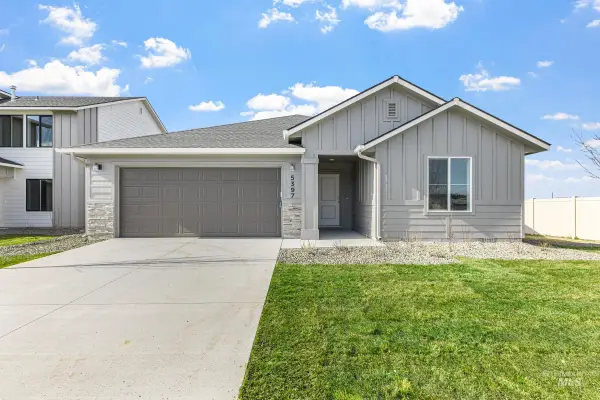 190 N Tideberry Ave, Kuna, ID 83634