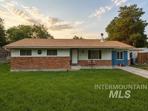 811 E Fisk Ave, Parma, ID 83660