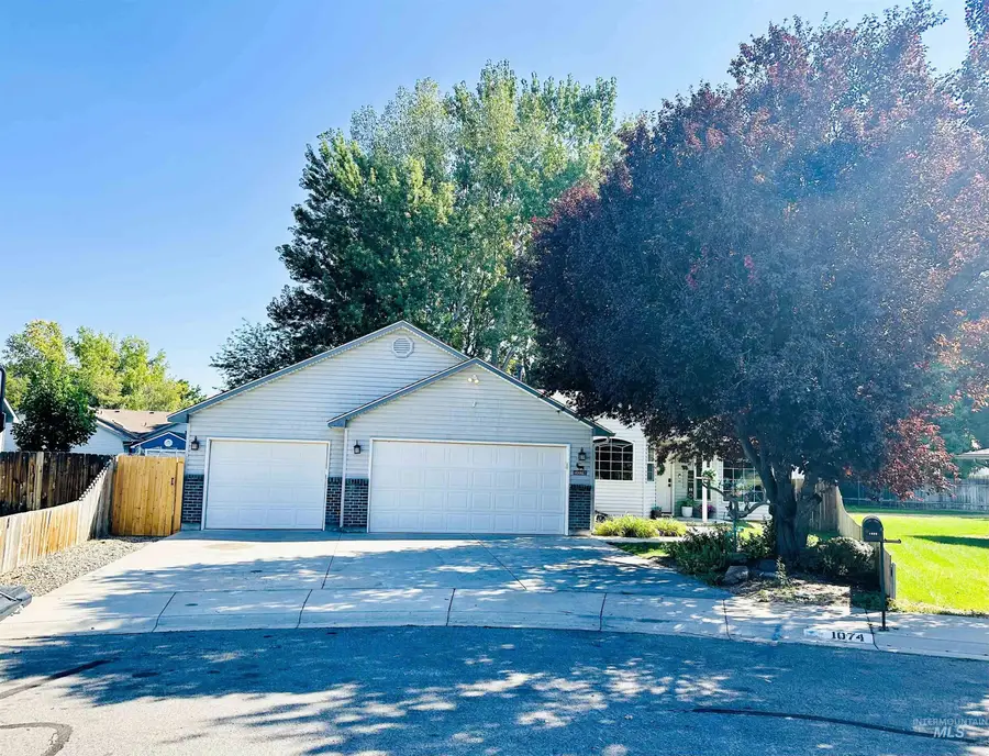 1074 N Clara Ave, Meridian, ID 83642 - #2