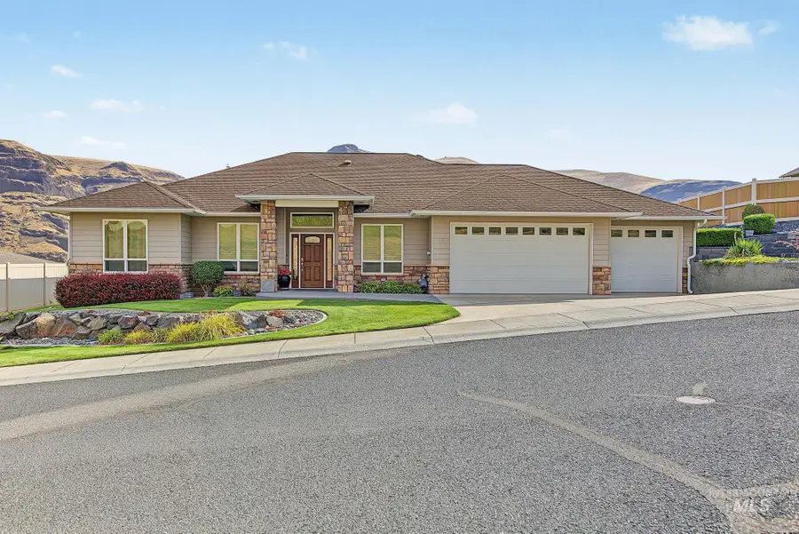 33 Riverpointe Dr., Asotin, WA 99402 - #2