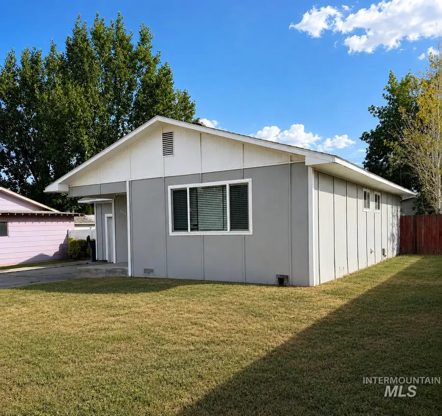 2643 Burton Ave, Burley, ID 83318 - #2