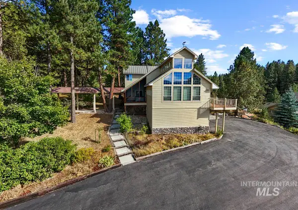 1610 Pine Lake Ranch Drive, Cascade, ID 83611