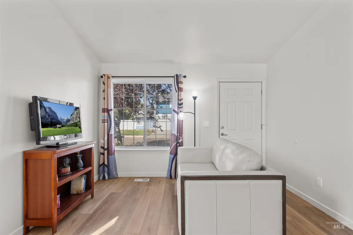 3404 S Poco Loco, Boise, ID 83705 - #1