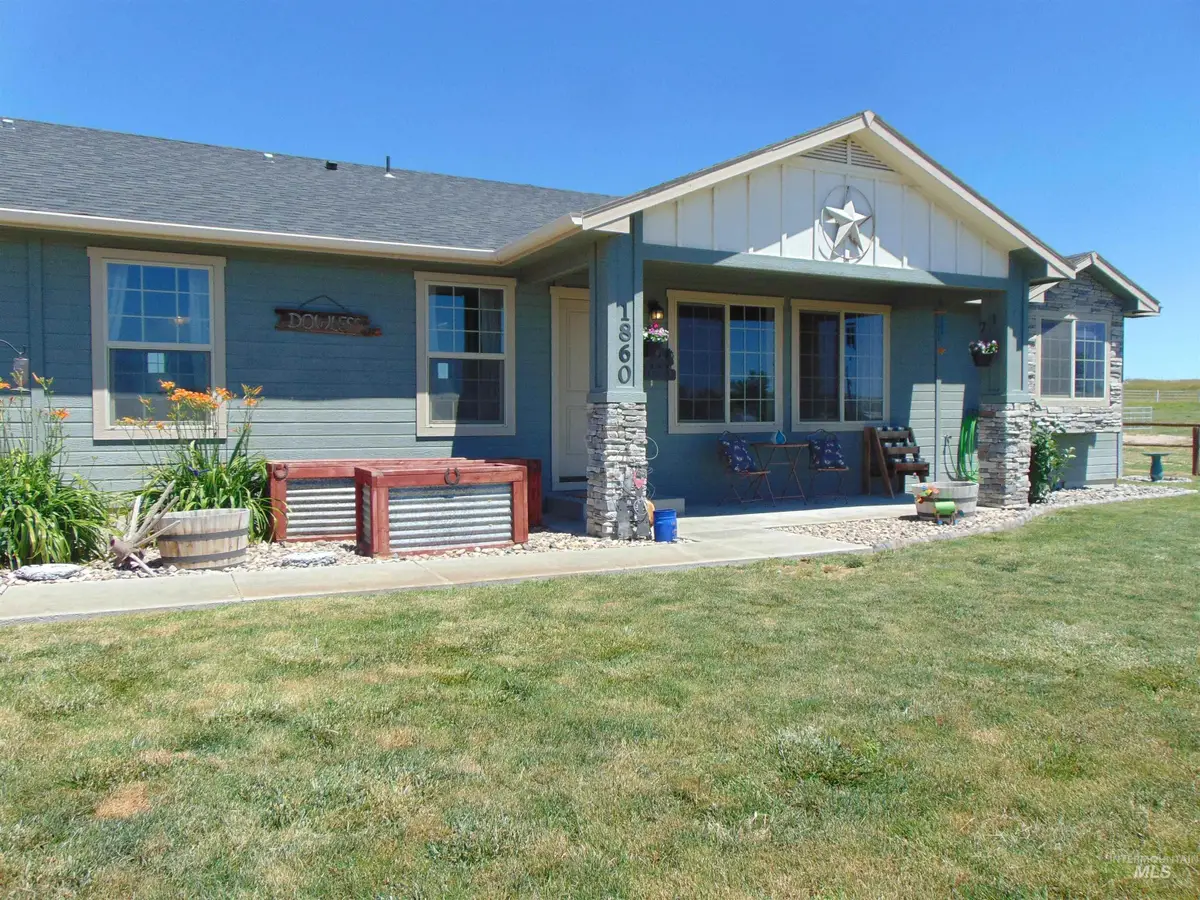 1860 Graham Blvd., Vale, OR 97918 - #1