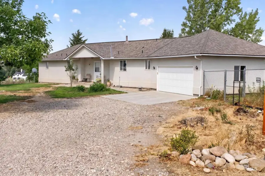 334 E Danskin Dr, Boise, ID 83716 - #2