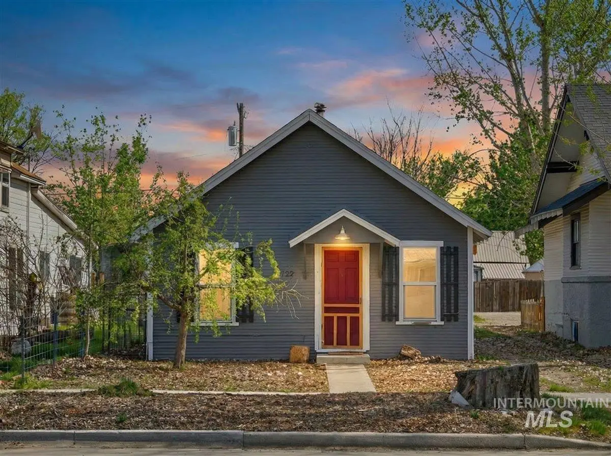 722 S Washington, Emmett, ID 83617 - #1