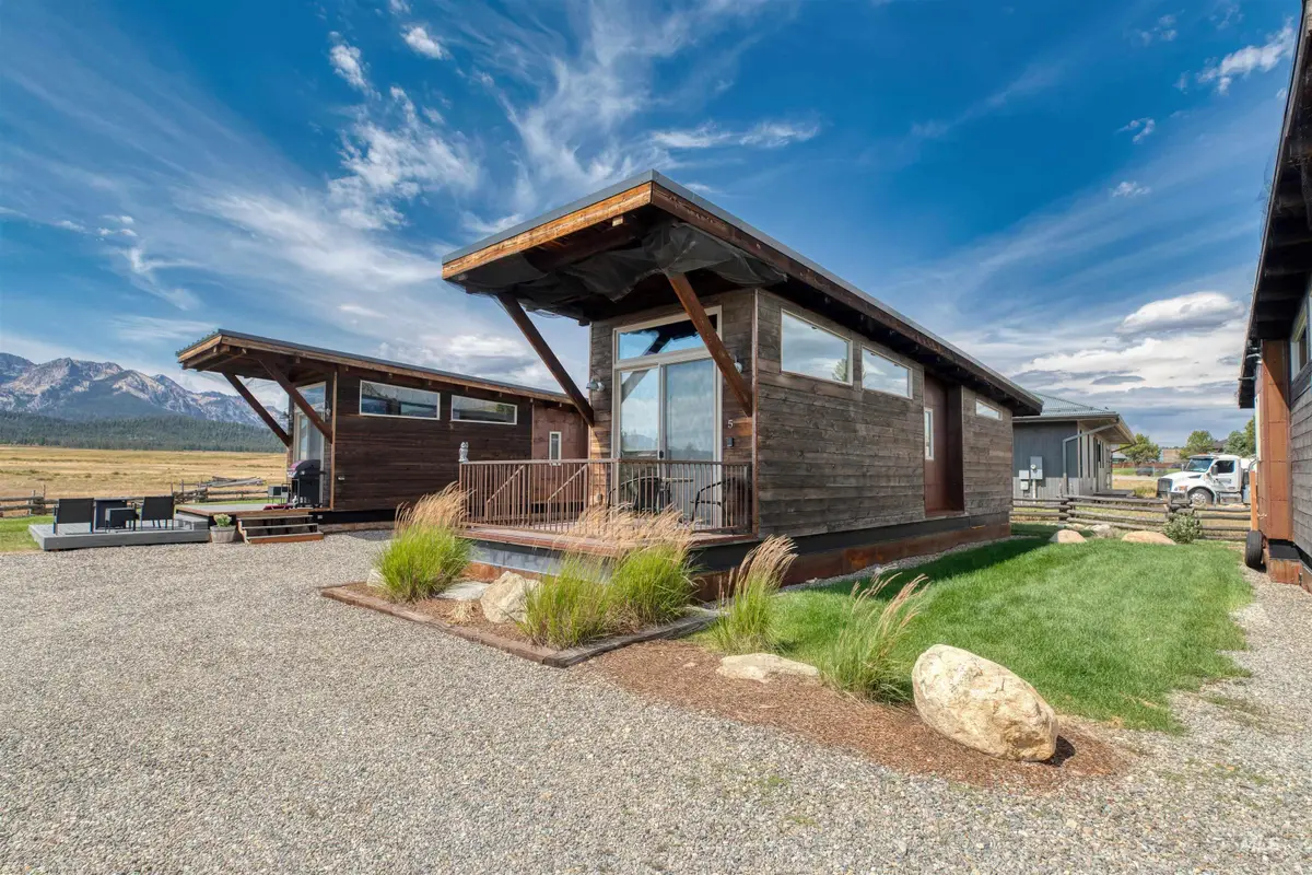 955 Eva Falls Ave #5, Stanley, ID 83278 - #1