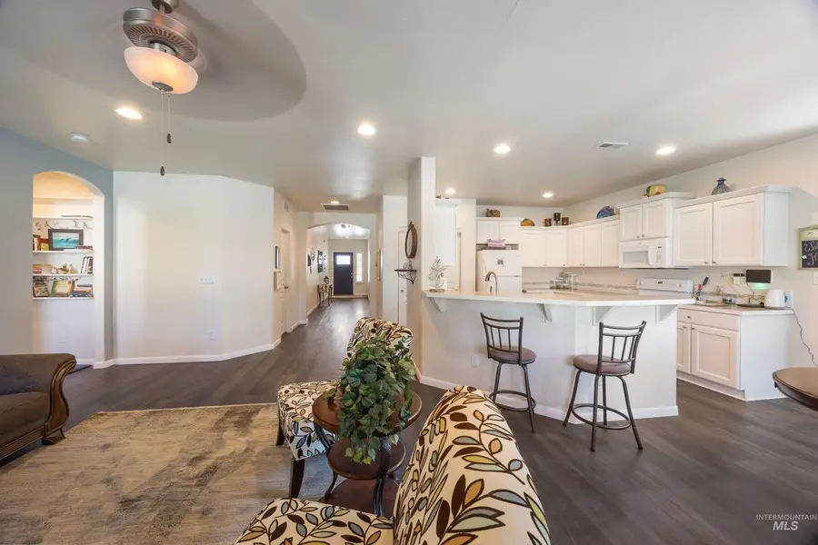 310 S Voyage Ave, Caldwell, ID 83605 - #3