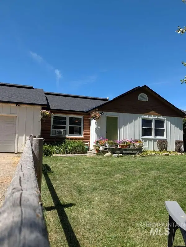 933 Baldwin Ln, Fairfield, ID 83327