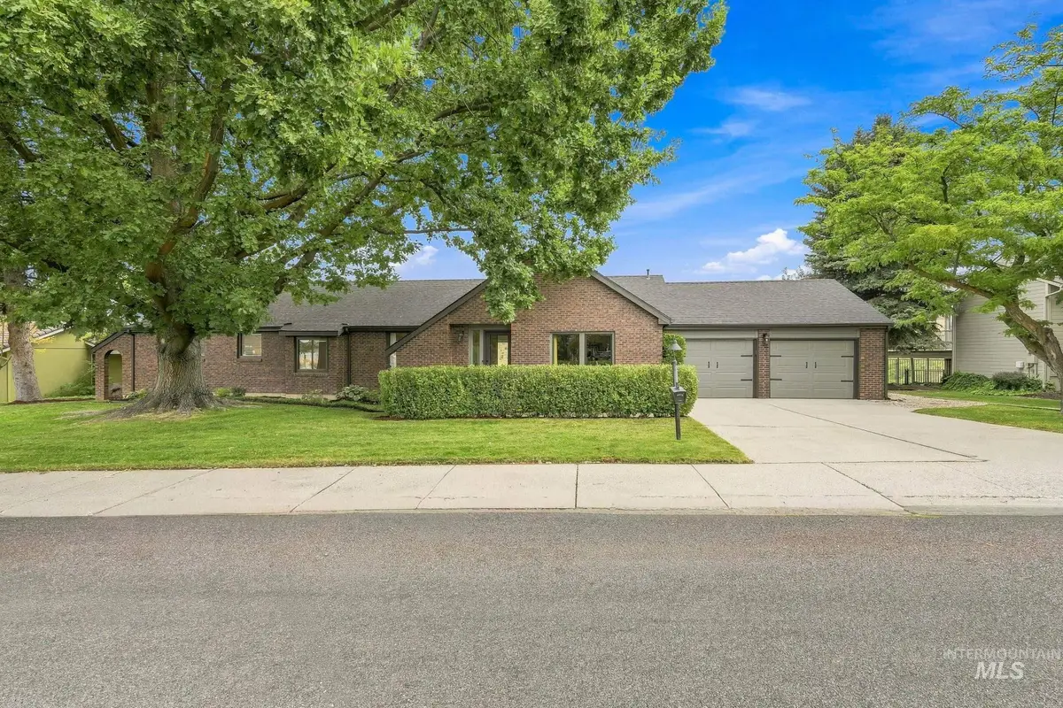2256 E Table Rock Rd, Boise, ID 83712 - #1