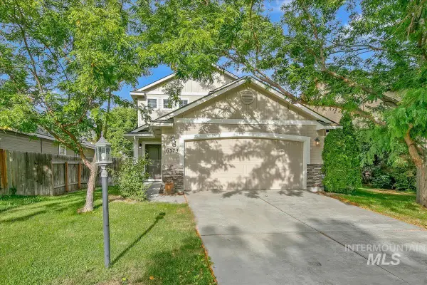 6579 S Warwickshire Ave, Boise, ID 83709