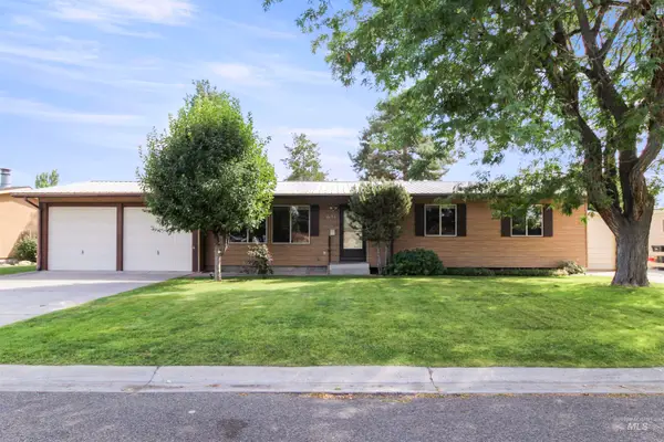 631 E 18th St, Burley, ID 83318