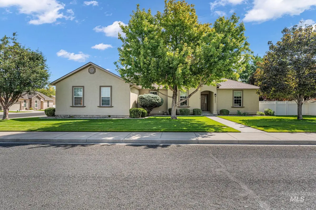 2002 Park View Dr, Twin Falls, ID 83301 - #1
