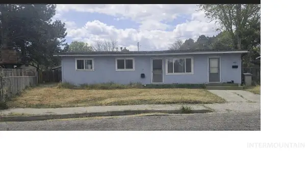 413 N 4th W, Mountain Home, ID 83647