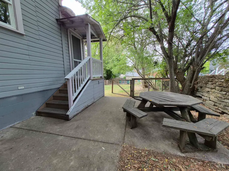 1013 Logan, Moscow, ID 83843 - #2