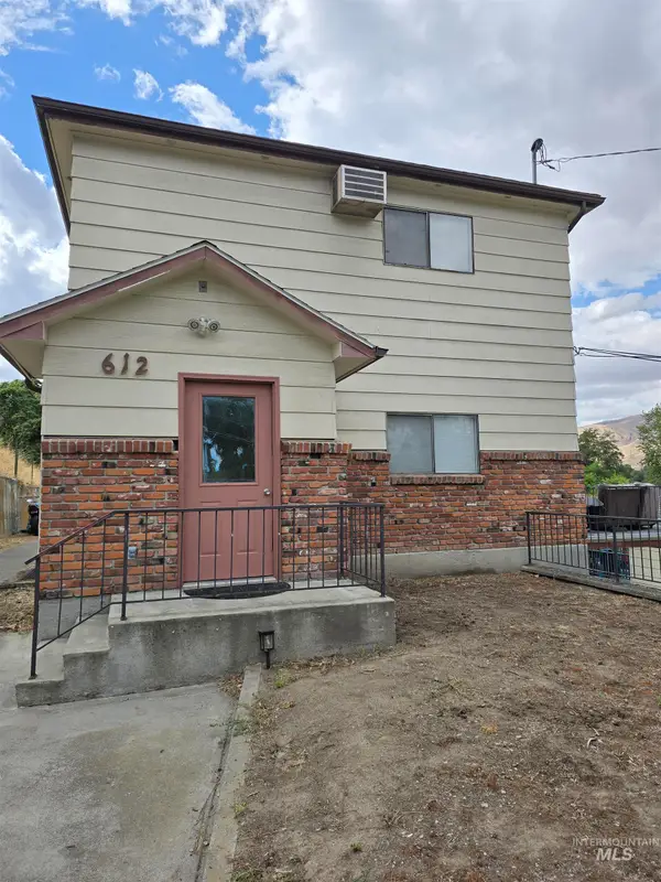 612 10th St, Lewiston, ID 83501
