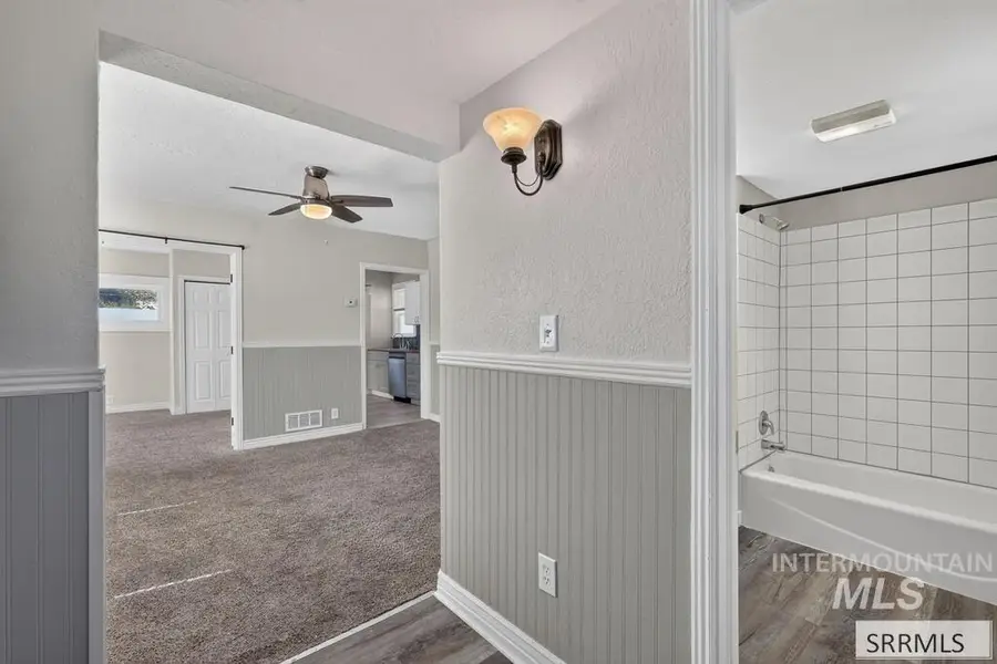 1005 S 4th Avenue, Pocatello, ID 83201 - #2