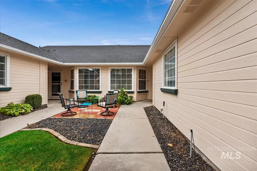 2685 N Englewood Way, Meridian, ID 83646 - #3