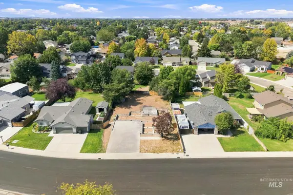 2981 N Quarrystone Way, Meridian, ID 83642