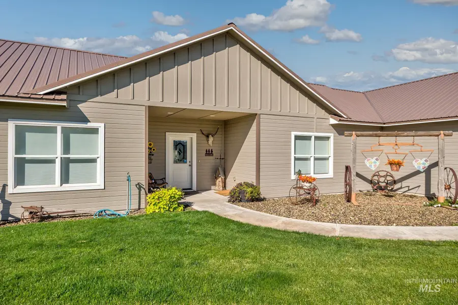 561 Mausling Rd, Adrian, OR 97901 - #2
