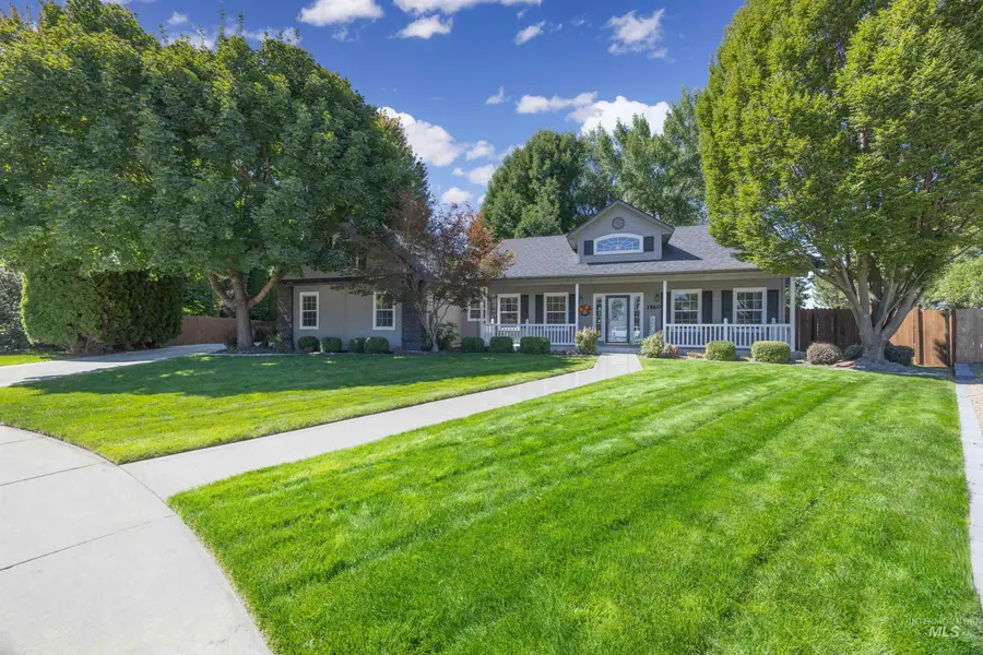 1560 W Yellowstone Ct, Eagle, ID 83616 - #3