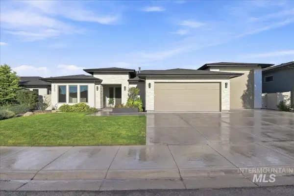 2360 S Globus Ave, Meridian, ID 83642
