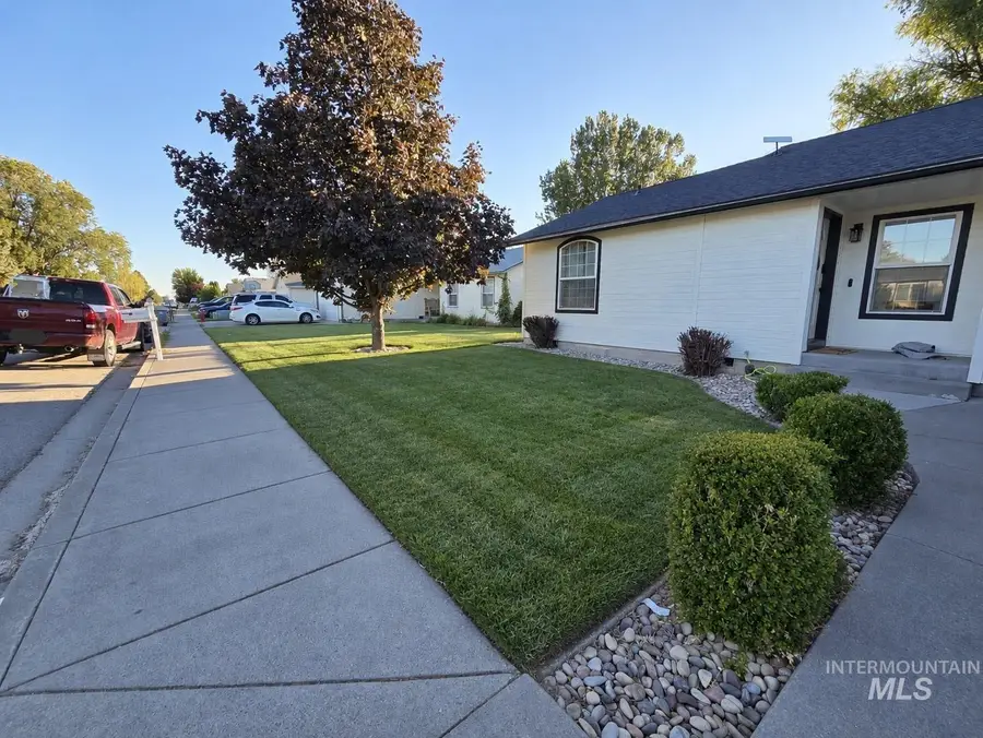 1455 N Haskett, Mountain Home, ID 83647 - #2