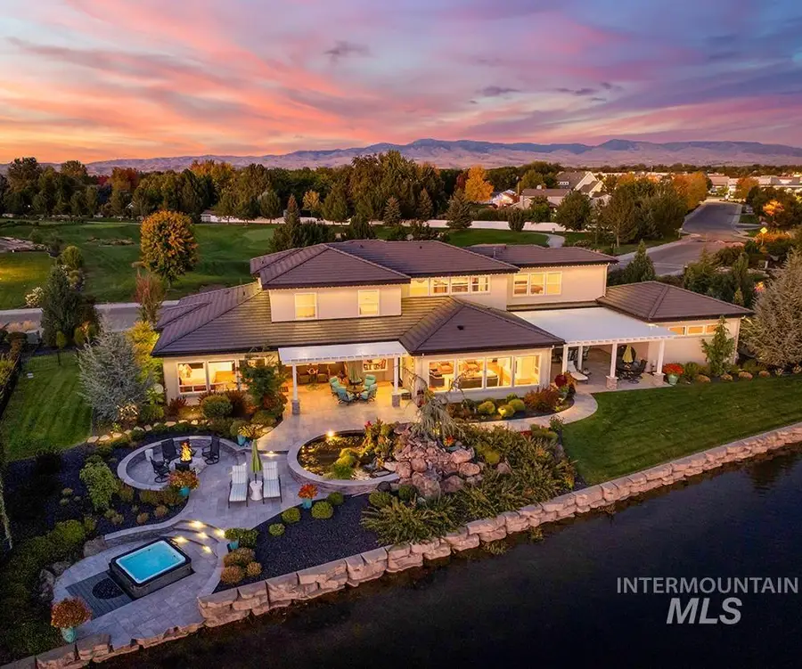 2031 W Island Green Ct, Meridian, ID 83646 - #2