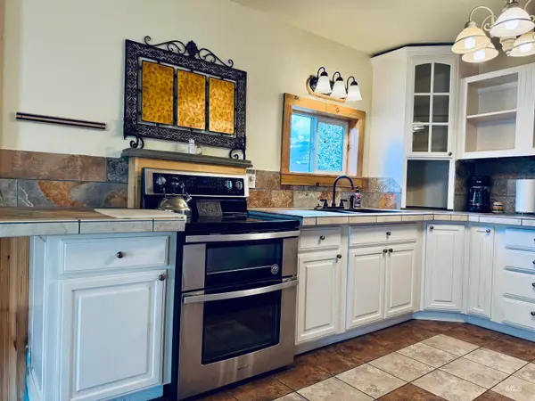 418 Mason Ave, Winchester, ID 83555
