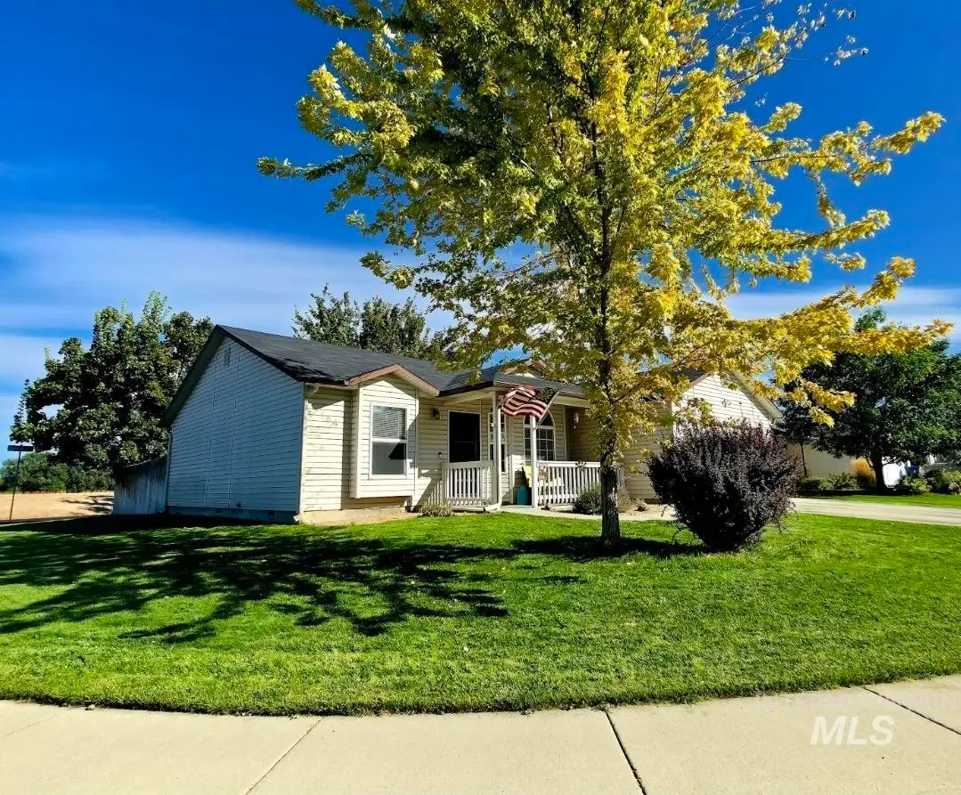 1614 S Woodland Dr, Nampa, ID 83646 - #1
