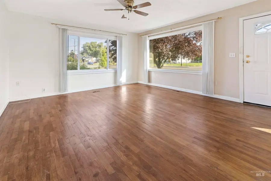 1256 Elm Street, Clarkston, WA 99403 - #2