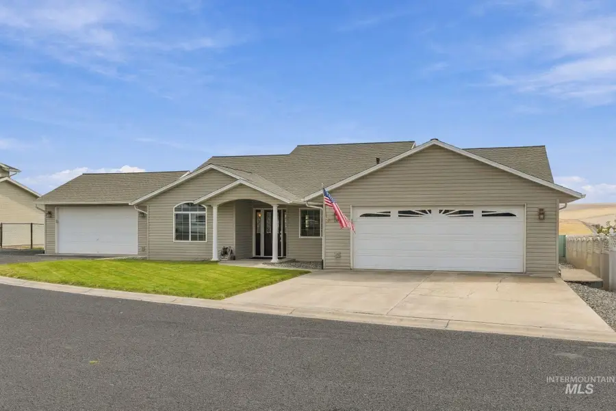 1922 Birch Dr, Lewiston, ID 83501 - #2
