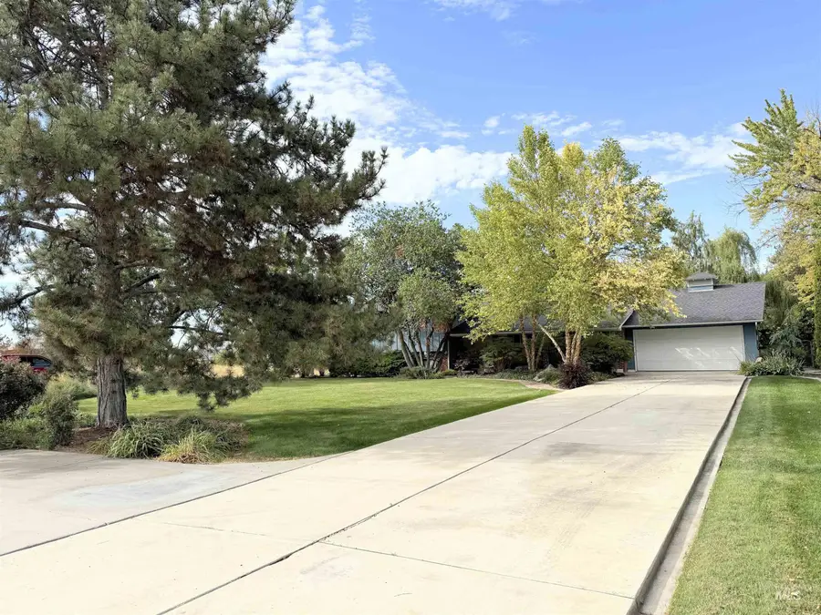 2630 E Franklin, Meridian, ID 83642 - #2
