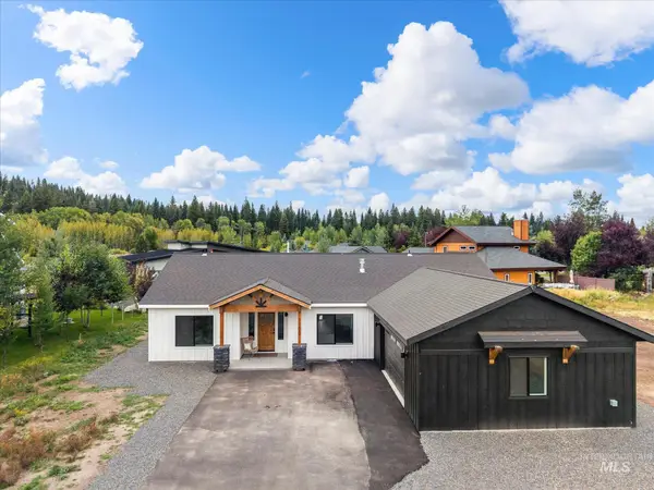 1100 Mo's, McCall, ID 83638