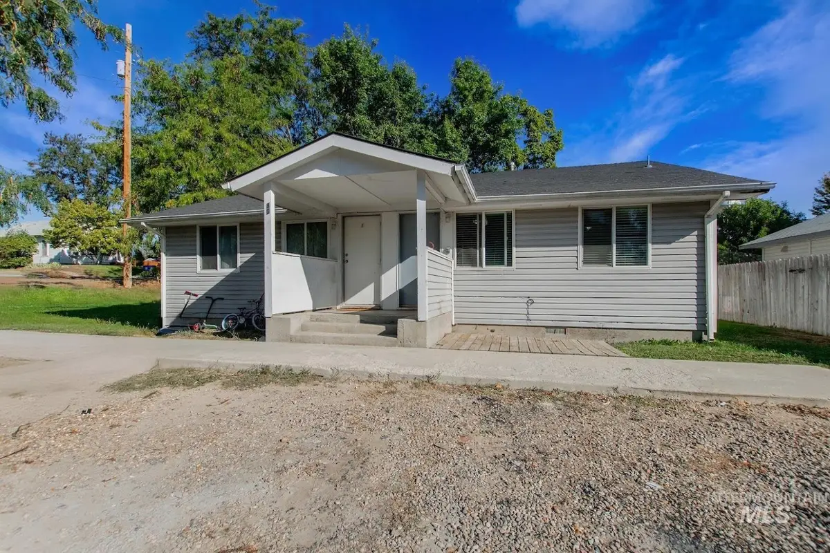 801 E Ball Avenue, Parma, ID 83660 - #1