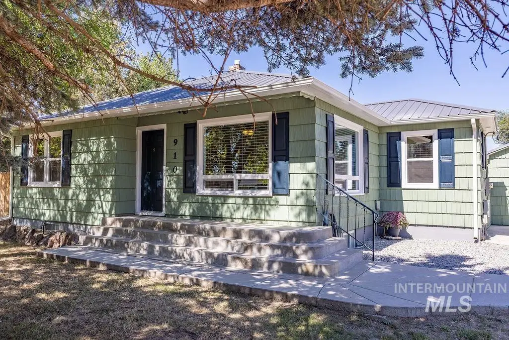 910 W Orchard Ave, Nampa, ID 83651 - #1